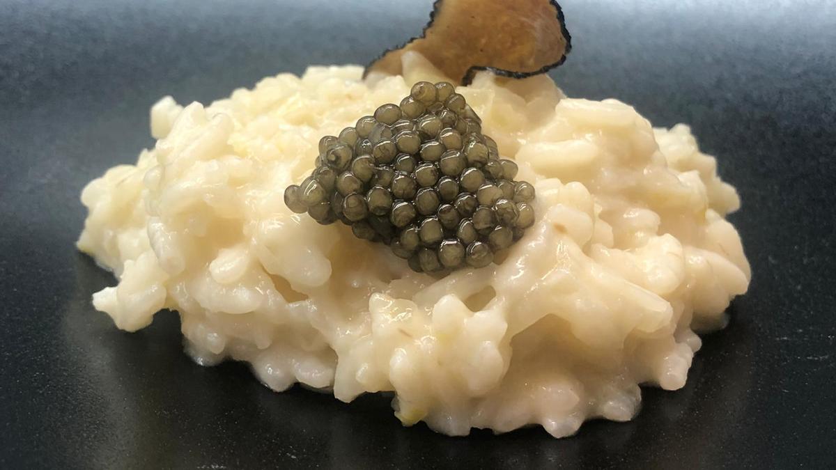 Risotto con caviar Osetra del chef Juan Crujeiras.