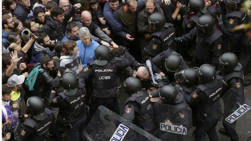 Convocan manifestaciones en Palma y varios pueblos de Mallorca contra las cargas policiales en el referéndum