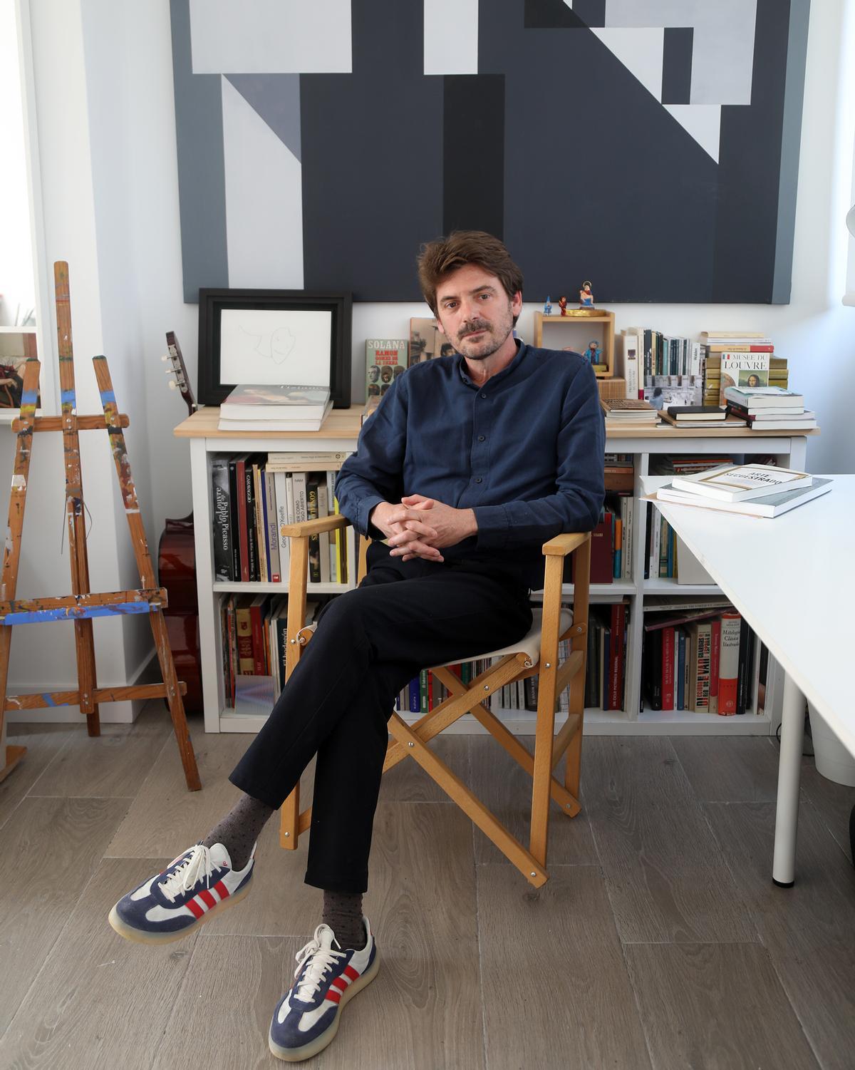 Rafael Fuster en su estudio de Murcia