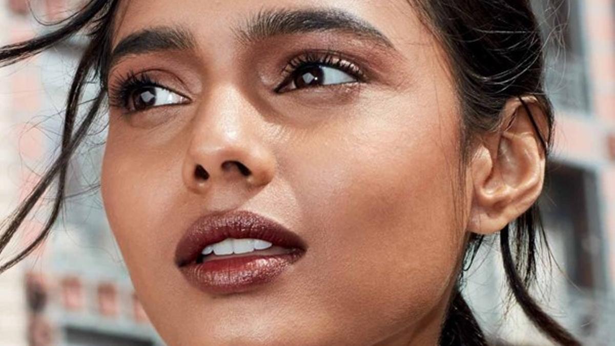 Primer, maquillaje e iluminador, todo en uno: ¡llega a España el producto más viral de Maybelline!