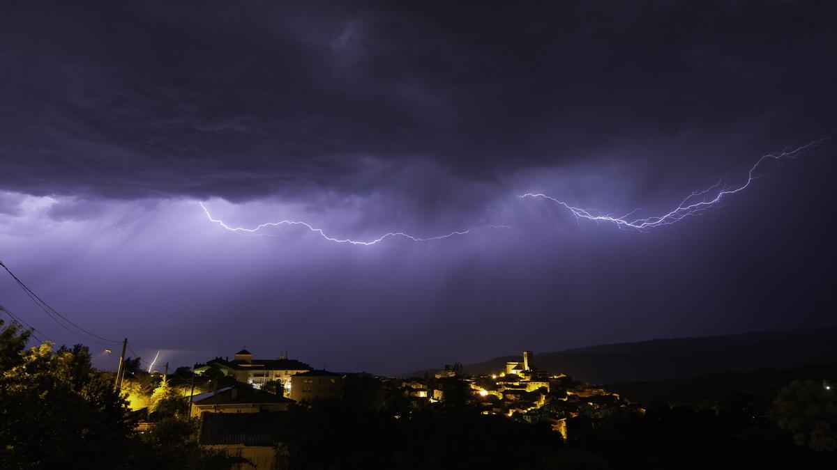 Fotogalería | Tormentas y rayos en Hervás este pasado domingo