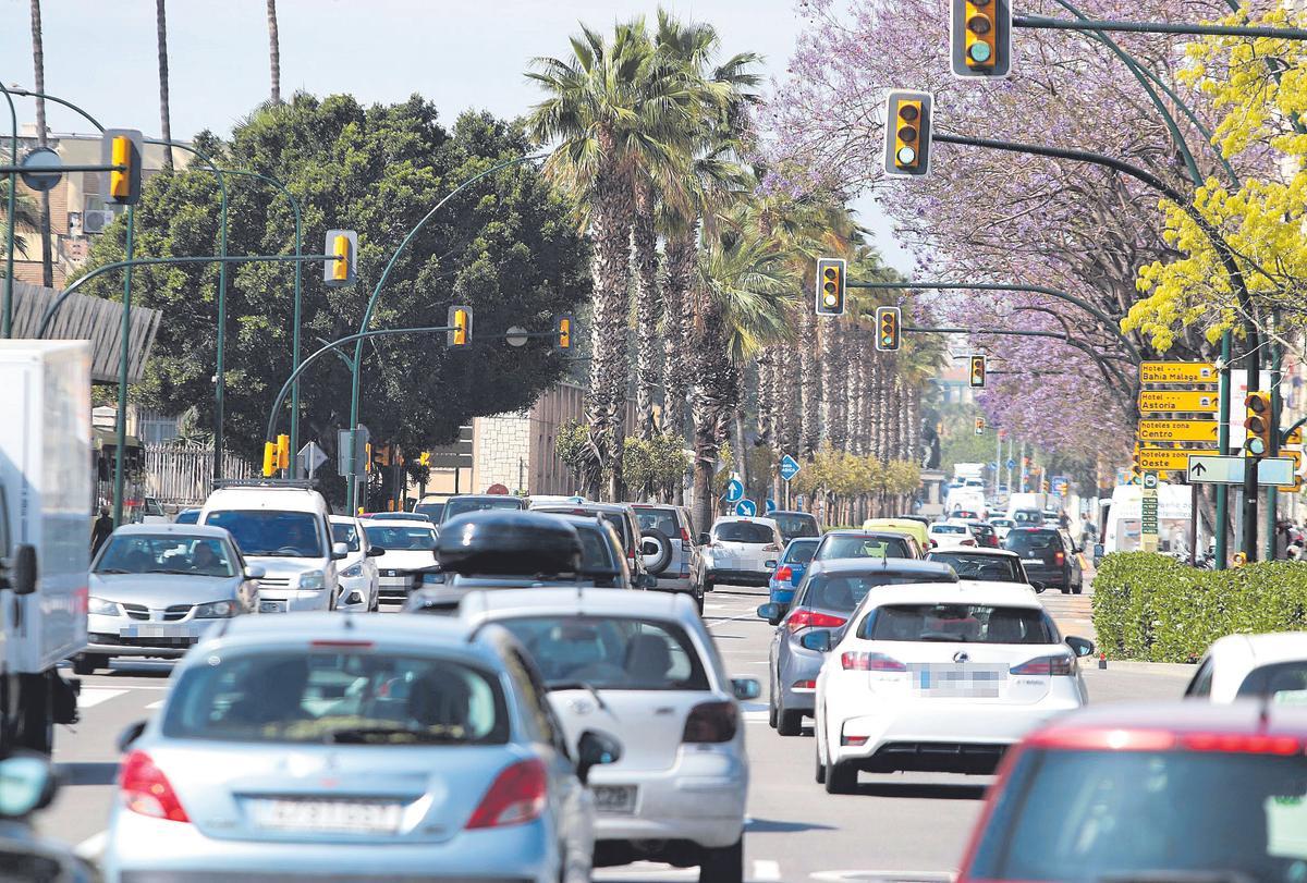 Tráfico denso en el Centro de Málaga.