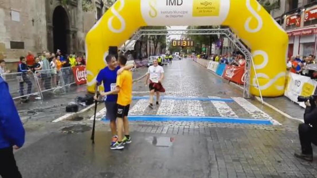 Francisco Vaquero terminó los 10 kilómetros pese a sus dificultades