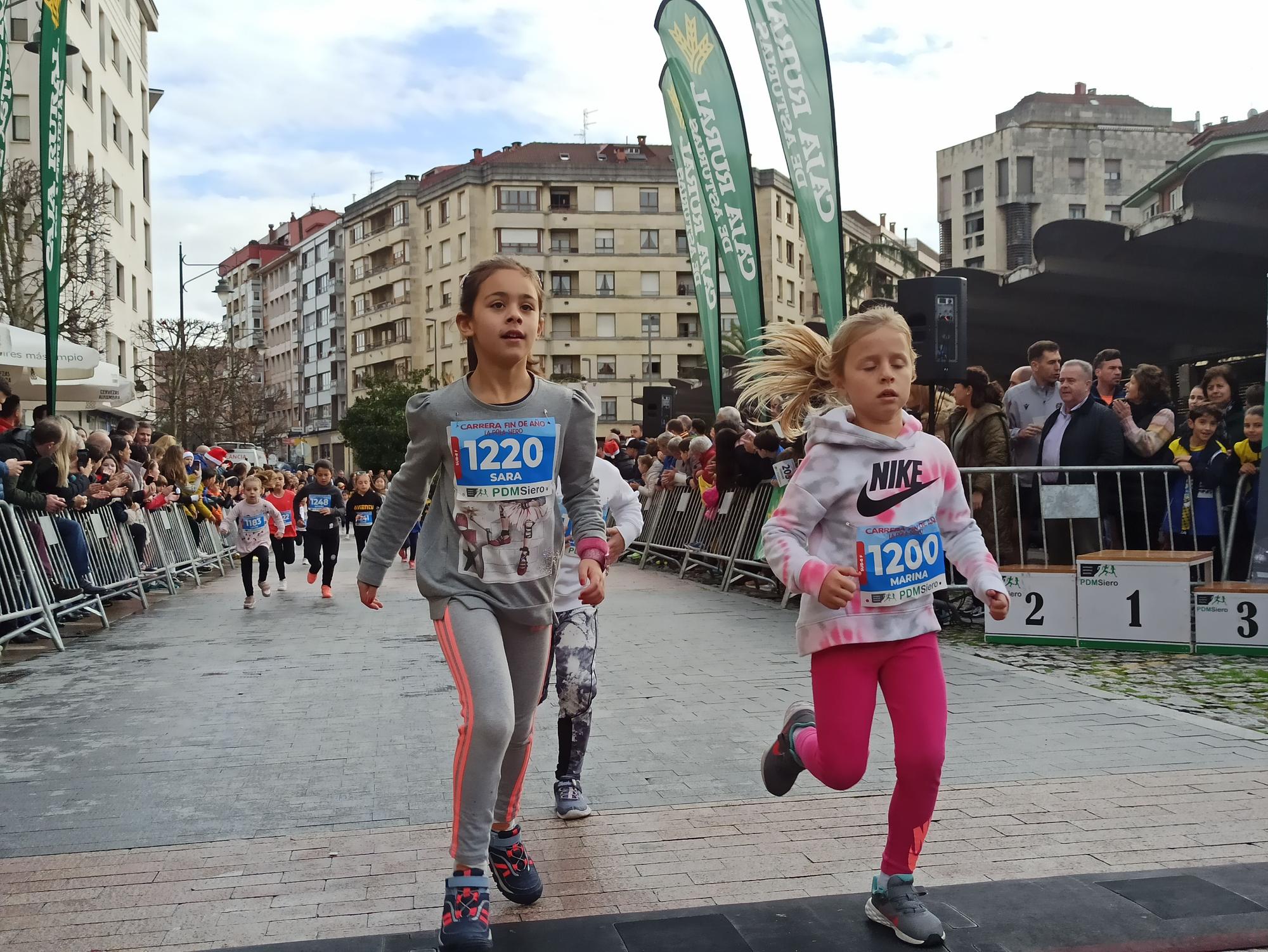 Casi 1.500 participantes disputan la carrera de Fin de Año de Pola de Siero