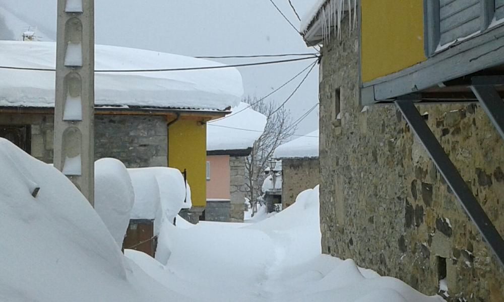 Así luce Somiedo bajo un manto de nieve