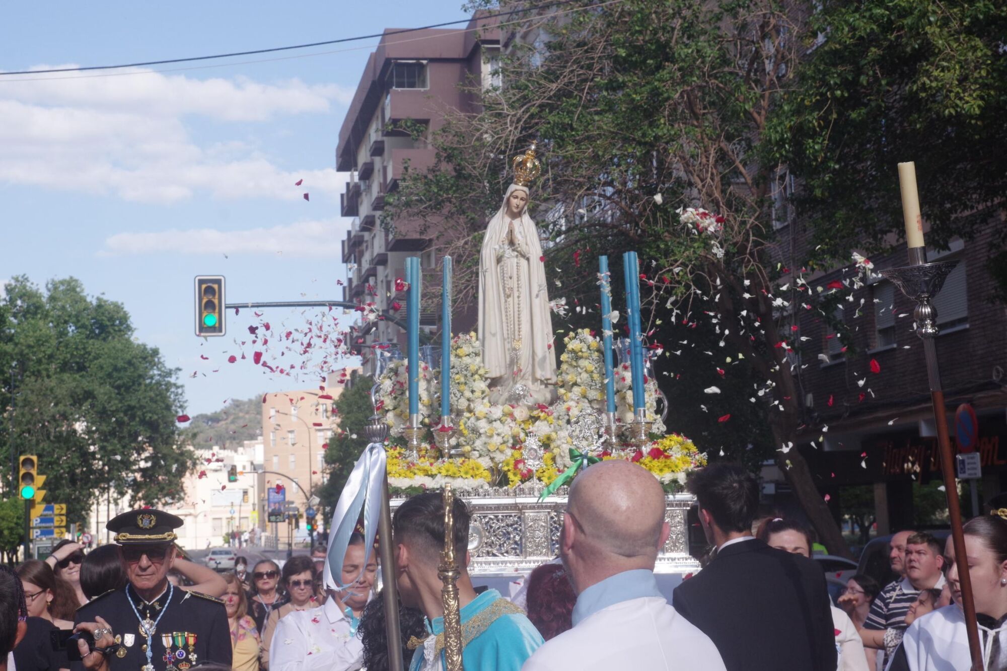 Procesión de la Virgen de Fátima por el barrio de la Trinidad, el domingo 11 de mayo de 2025