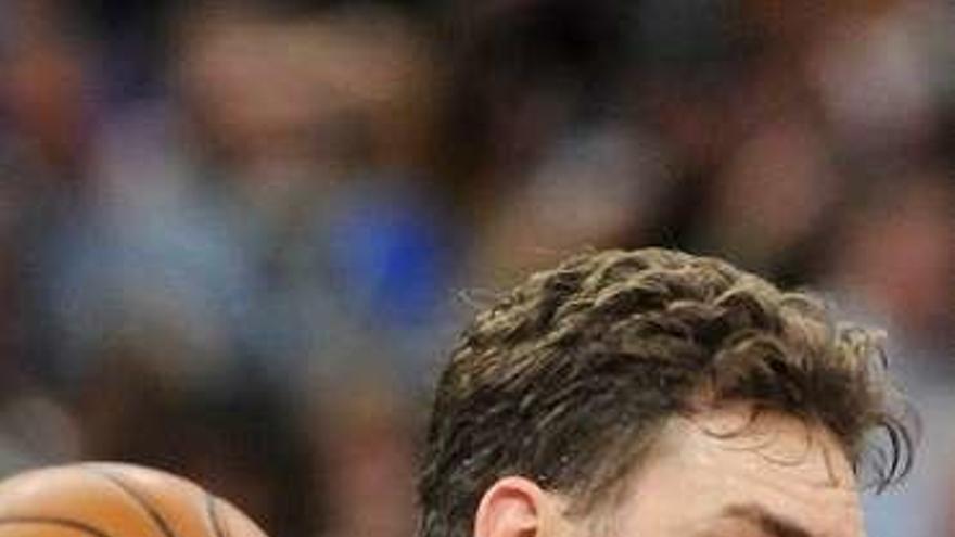 Pau Gasol, durante un partido con los Spurs. // Gerardo Mora