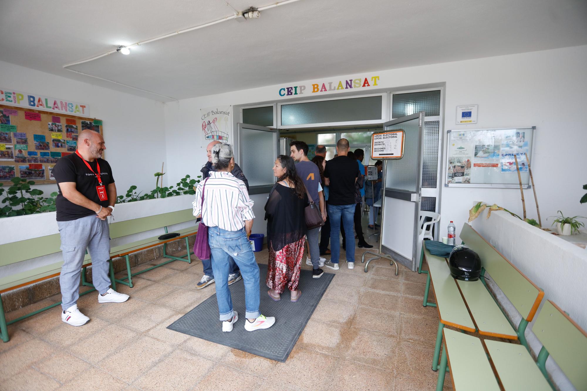 Todas las imágenes de la jornada de elecciones en Ibiza y Formentera