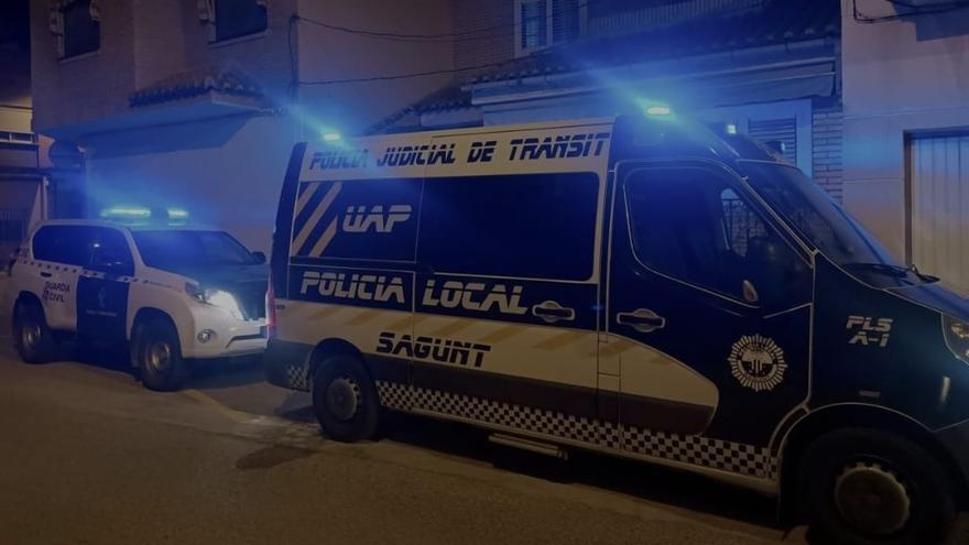 La Policía de Sagunt aclara que ya no usa la furgoneta sin ITV en vigor