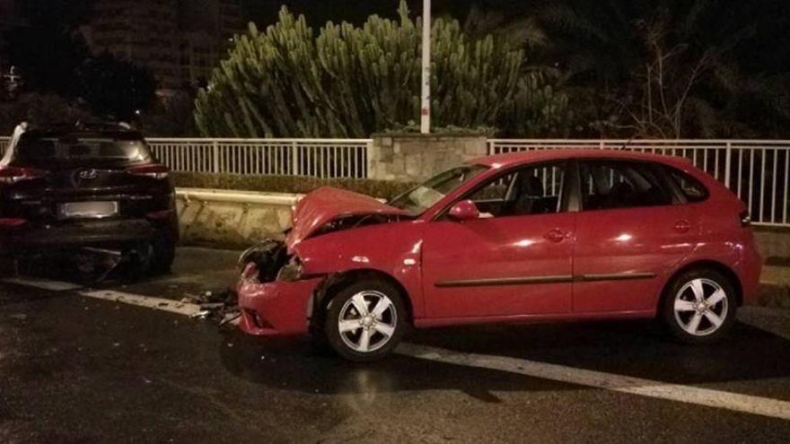 Un accidente en el puente de Altamira deja dos heridos leves