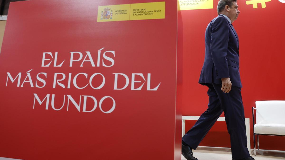 El ministro de Agricultura, Pesca y Alimentación, Luis Planas, durante la inauguración oficial del 38º Salón Gourmets en Madrid.