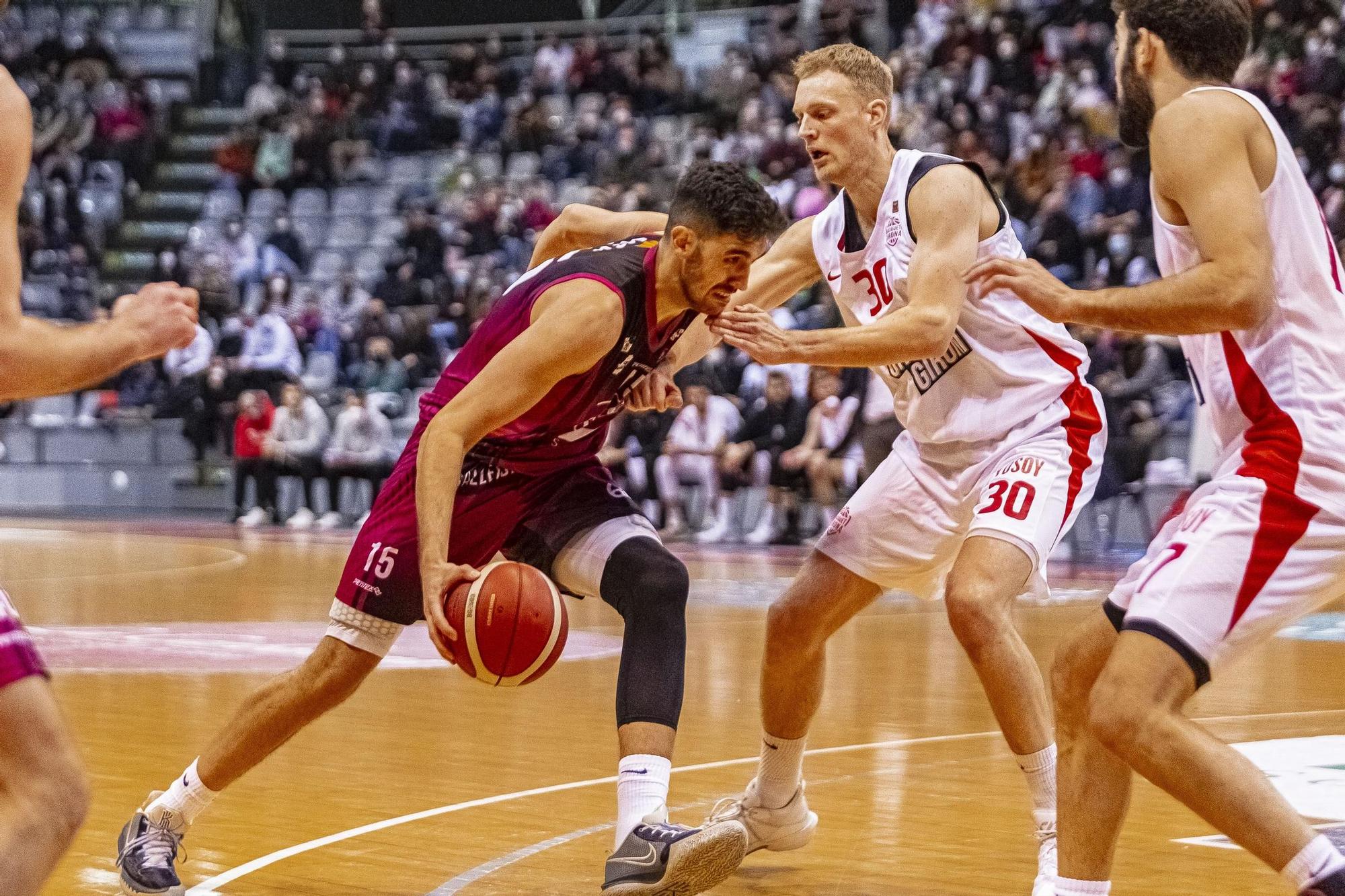 Les millors imatges de l'ICG Força Lleida - Bàsquet Girona