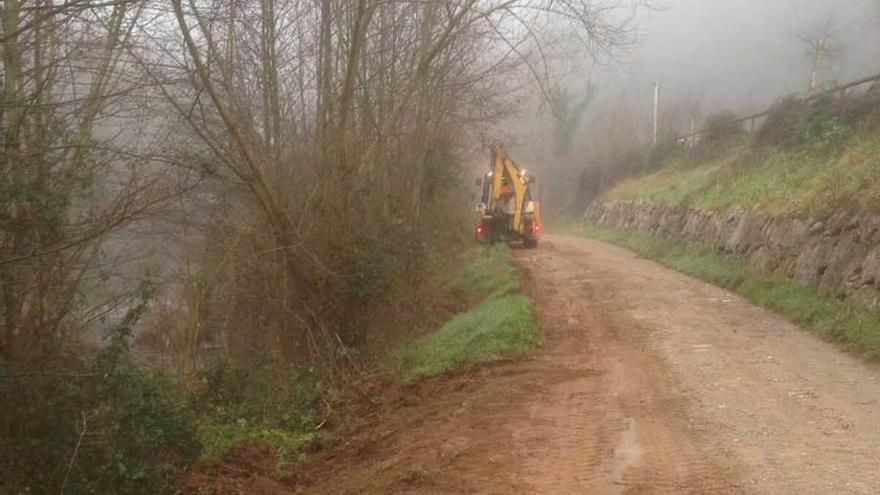 Rebachean la senda fluvial que conecta Cangas de Onís y Villanueva