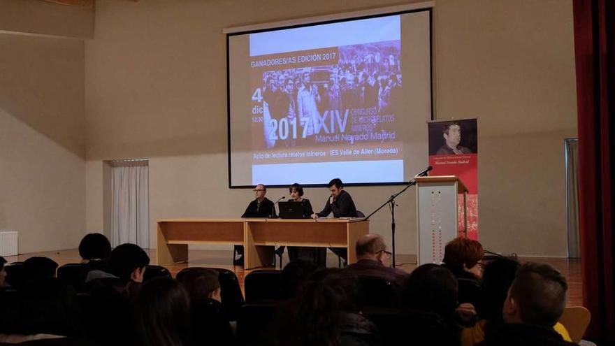 El acto celebrado en el IES Valle de Aller para dar a conocer a los ganadores.