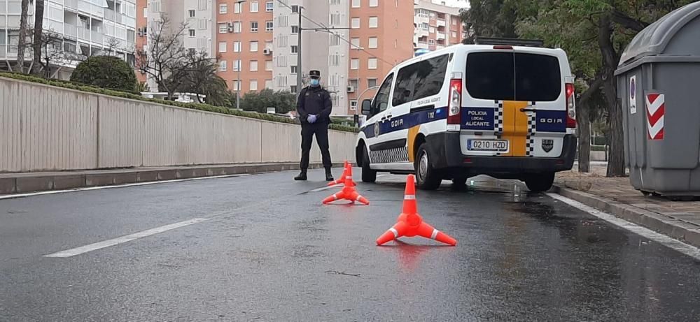 Reparto de mascarillas en Alicante