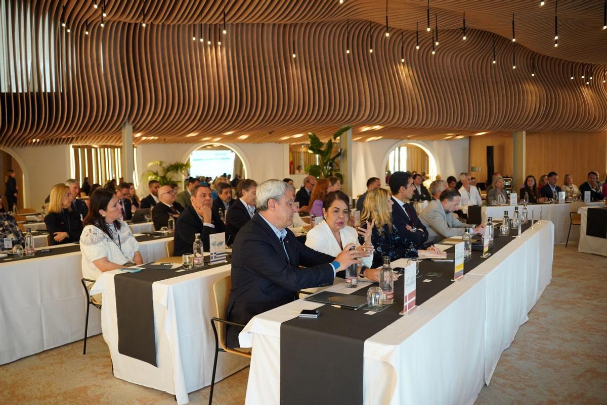La reunión con los representantes consulares se ha celebrado esta mañana