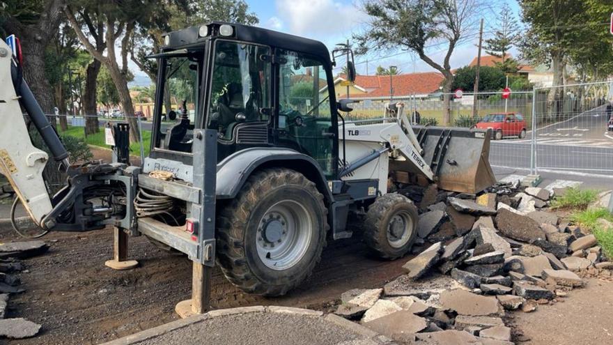 Comienzan los trabajos previos a la peatonalización de la calle Cañaveral