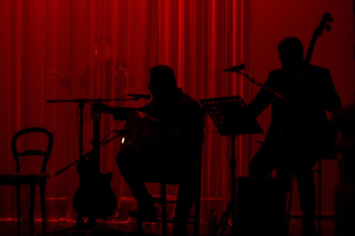 El concierto de Juan Valderrama en Cáceres, en imágenes