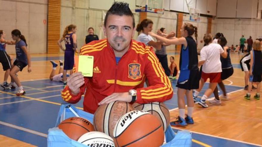 Raúl Martín: &quot;La educación deportiva es muy diferente en fútbol y baloncesto&quot;