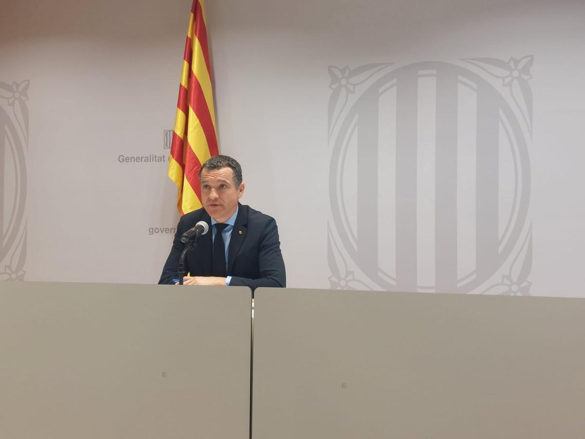 El conseller de Agricultura, Òscar Ordeig, en su comparecencia para explicar la secuenciación del virus de la peste porcina hecho por el IRB.