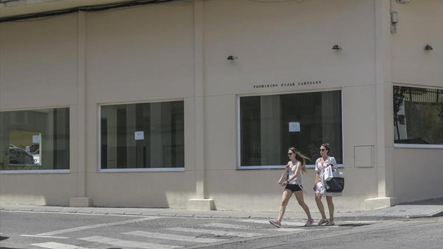 «El local de Ronda del Carmen estaba cochambroso y lo hemos limpiado»