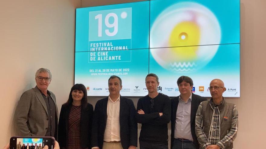 Luis Ivars, Javier Marco y Nuria Cidoncha, en el jurado del Festival de Cine de Alicante