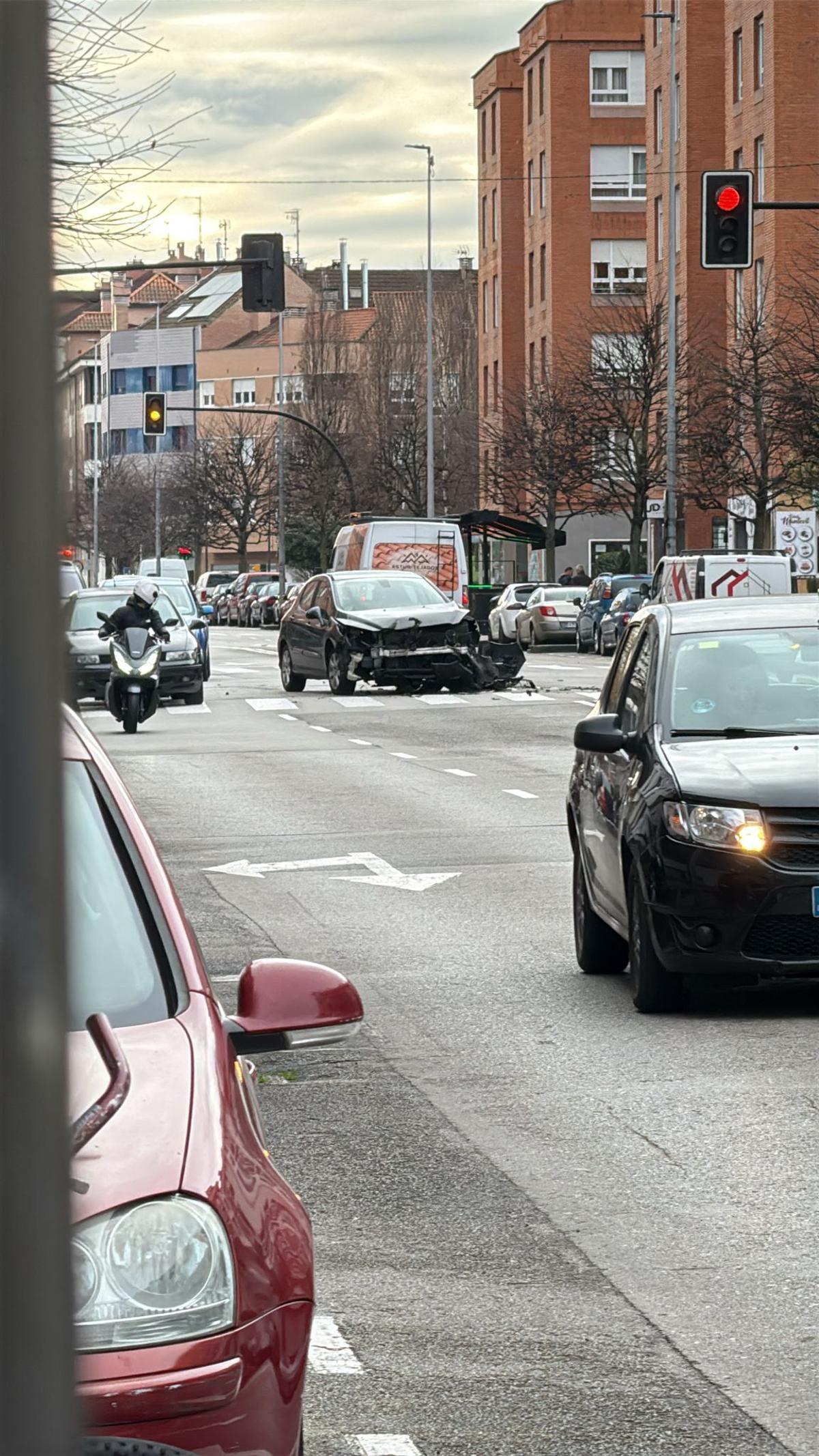 Uno de los coches accidentados.