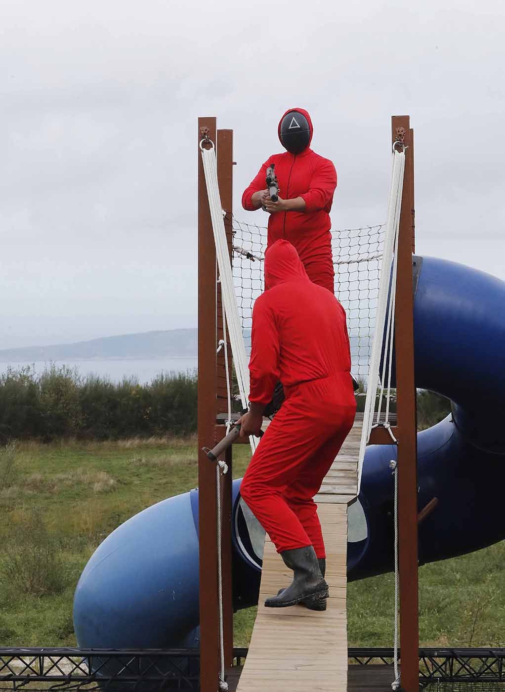 Ricardo y Luis Terrón en las instalaciones del monte vigués