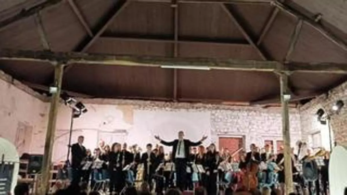 Maestro Lupi de Benavente lleva su música al Encuentro de Otoño de Infiesto, en Asturias