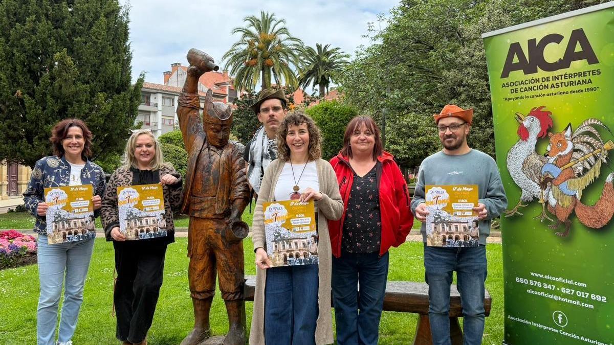 Por la izquierda, Belén Arboleya, Lucía Llera, Illán Escalada, Rocío Vega, Marisa García y Román Cuadra, este lunes, durante la presentación de la iniciativa.