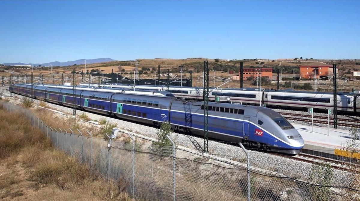 El primer TGV que llegó a España procedente de París, en diciembre del 2013. El primer TGV que llegó a España procedente de París, en diciembre del 2013.
