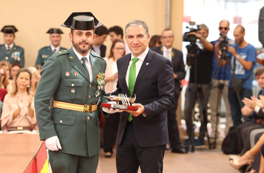 Al evento han acudido numerosas autoridades políticas y militares de la provincia, pero sobre todo el programa ha planeado la deriva independentista de Cataluña