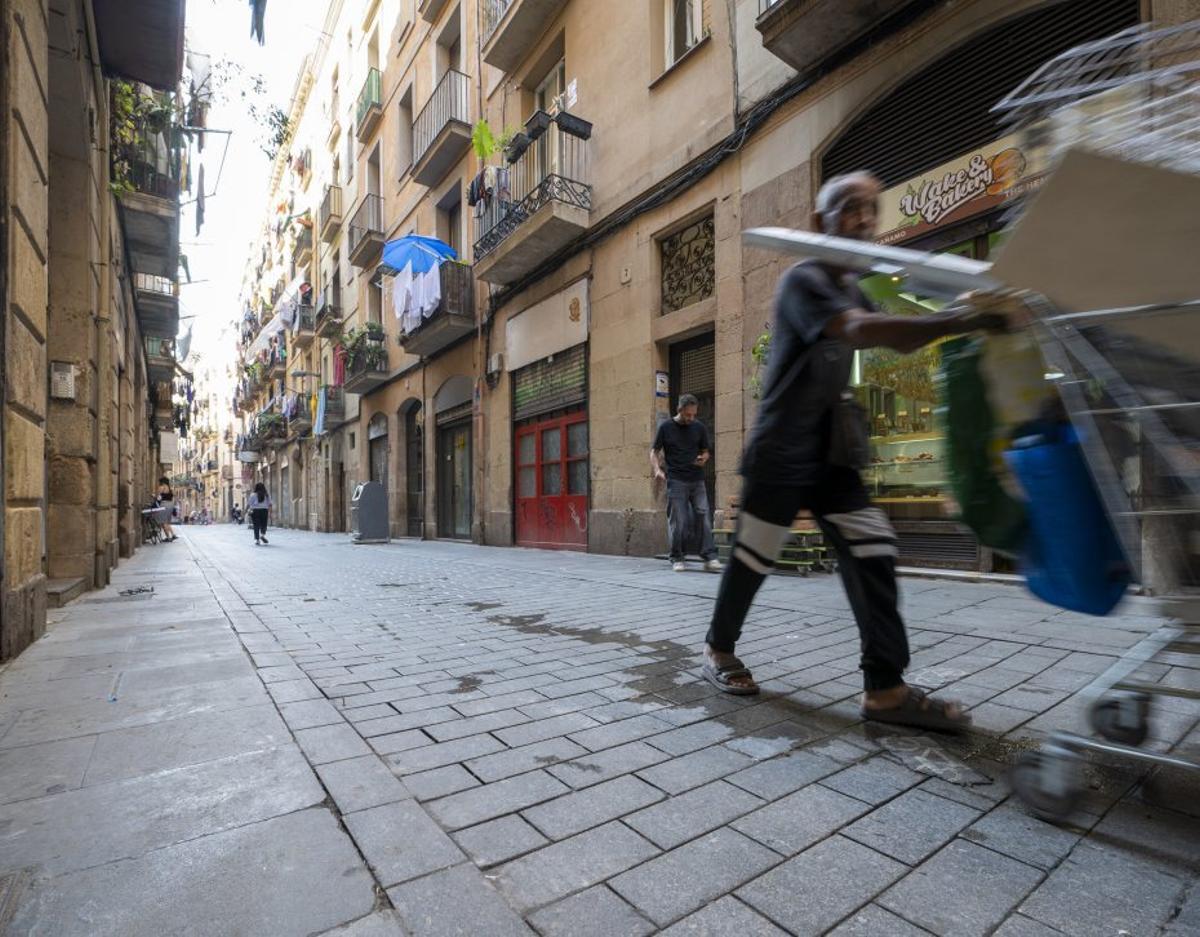 Barcelona es desafia a rehabilitar almenys 4.100 pisos a Ciutat Vella fins al 2035
