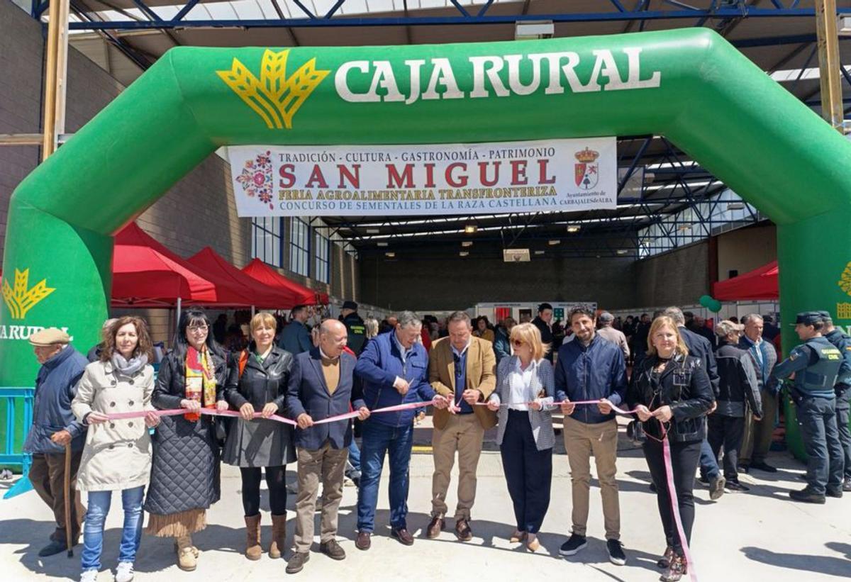 Inauguración de la Feria de Carbajales de Alba. | Chany Sebastán