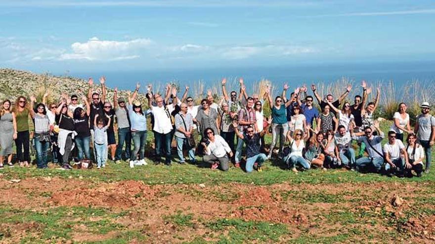 Los participantes del &#039;blogtip&#039;, en la Serra.