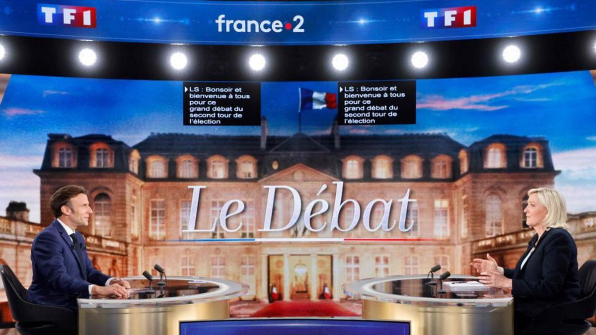 Macron i Le Pen en ple debat ahir a la nit. | EUROPA PRESS