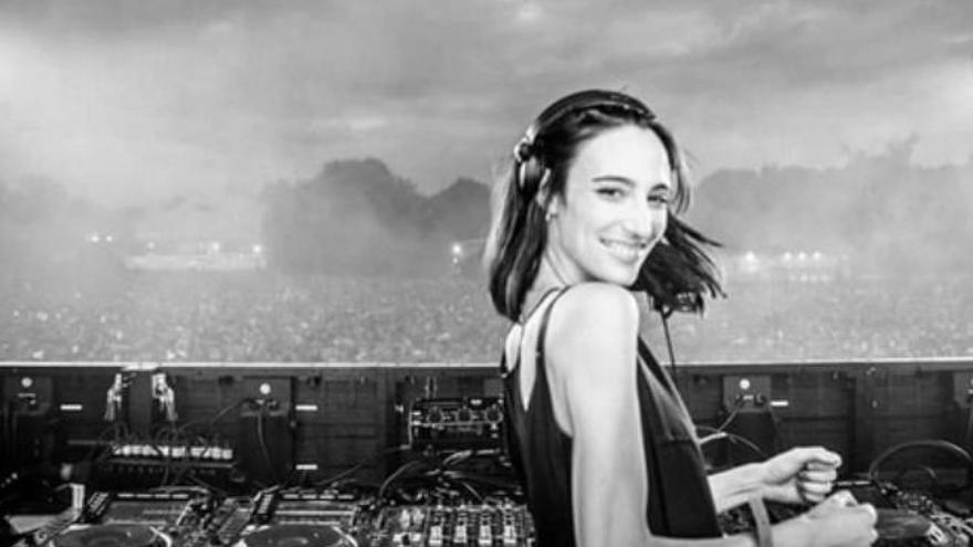 Amelie Lens.