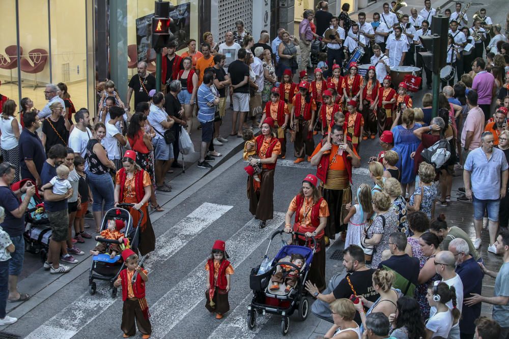 Desfile infantil de Moros y Cristianos