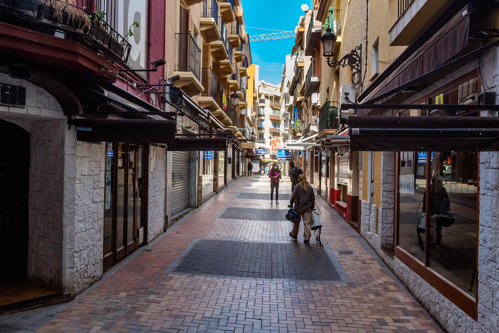 Hosteleros y comerciantes protestan en Benidorm contra las medidas del Gobierno