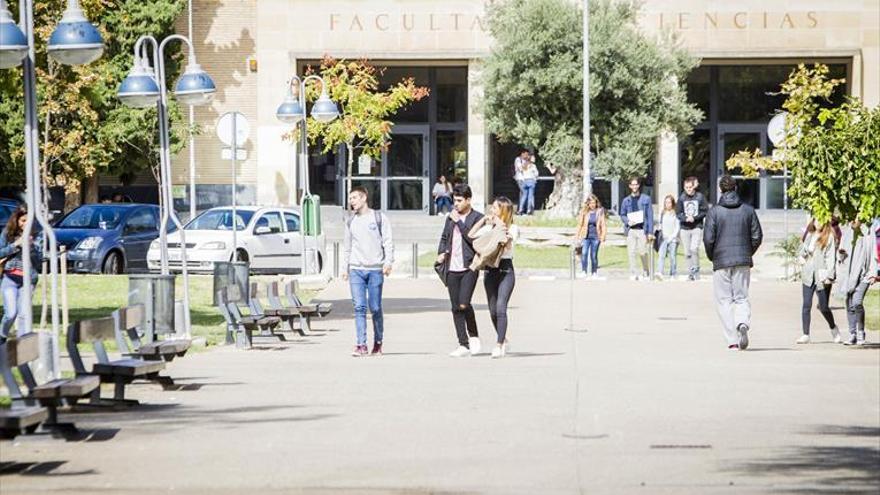 El ministerio deniega la beca a un tercio de los nuevos universitarios