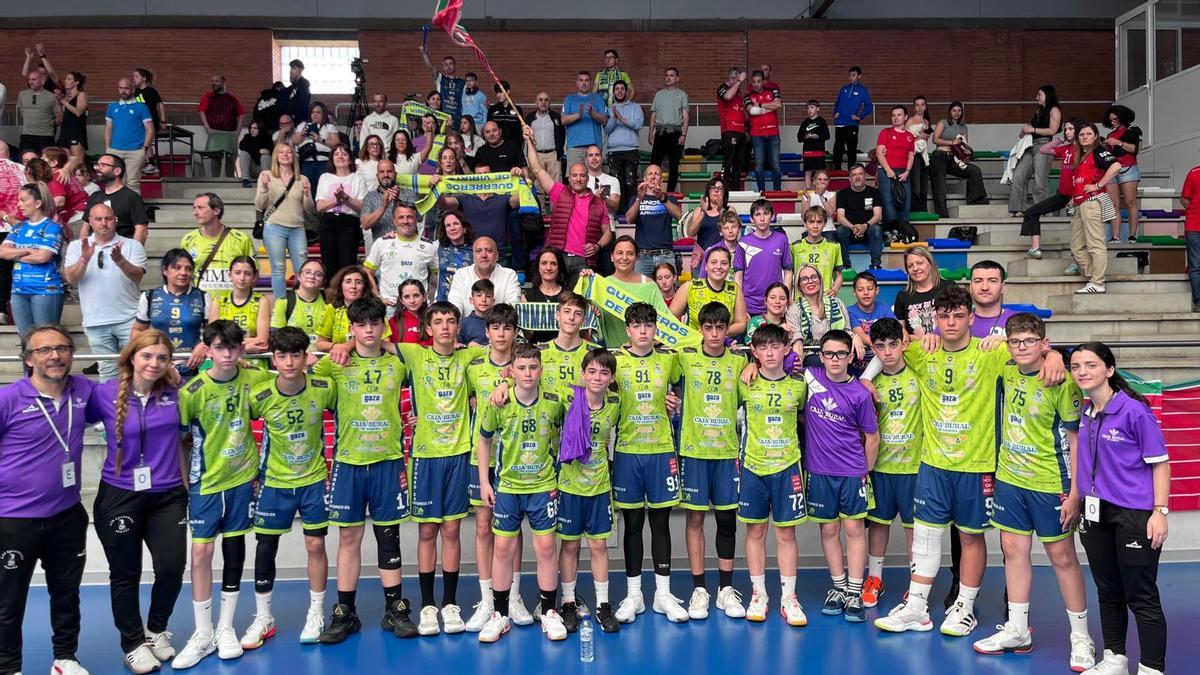 El 12 Frailes BM Zamora, tras clasificarse al Campeonato de España infantil masculino.