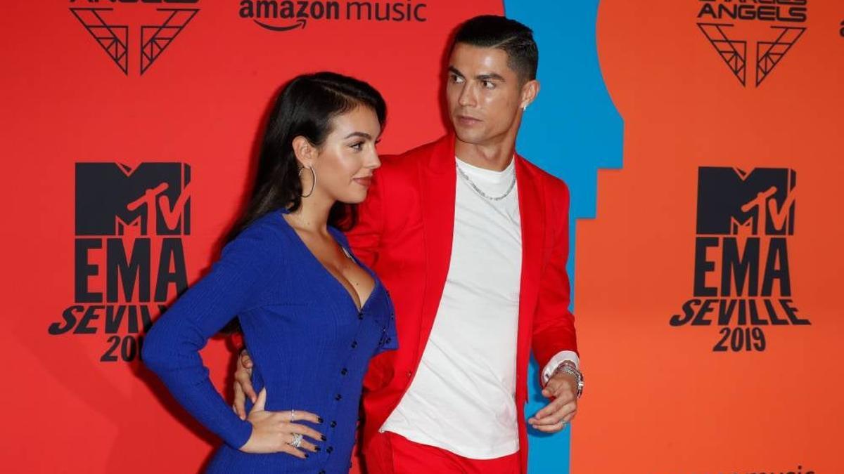 Goergina Rodríguez y Cristiano Ronaldo en los MTV EMA 2019