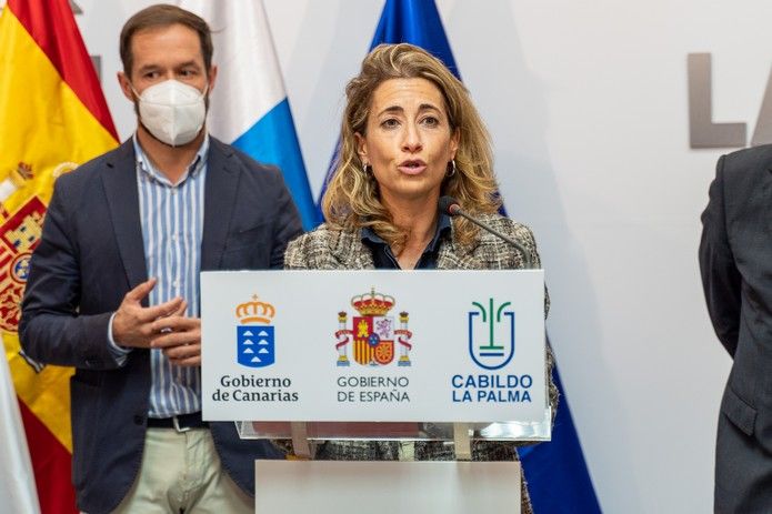 Reunión en La Palma de Torres con la ministra de Transporte y con el titular del Cabildo