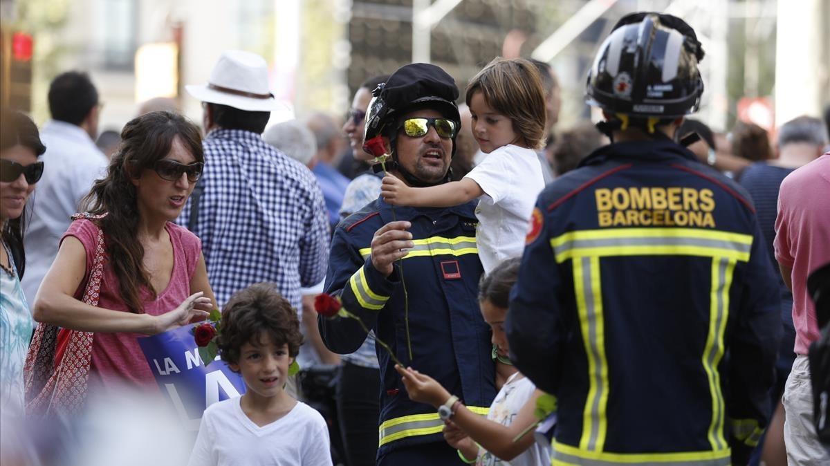 jjubierre39812429 26 8 2017 barcelona manifestacion contra el terrorismo no ti170826175955