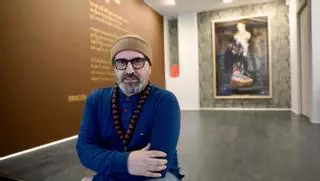 Paco Cao abre su muestra "Libro muerto" en la Galería Llamazares