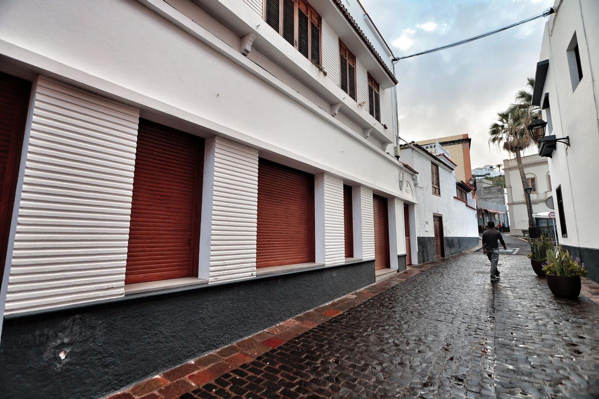 La iglesia de San Juan Bautista está en un antiguo local comercial