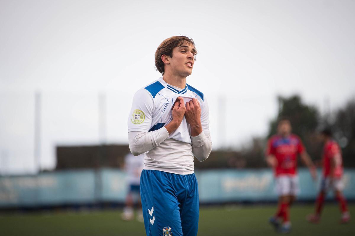 Partido de Tercera RFEF CD Tenerife C-UD Lanzarote Partido de Tercera RFEF CD Tenerife C-UD Lanzarote