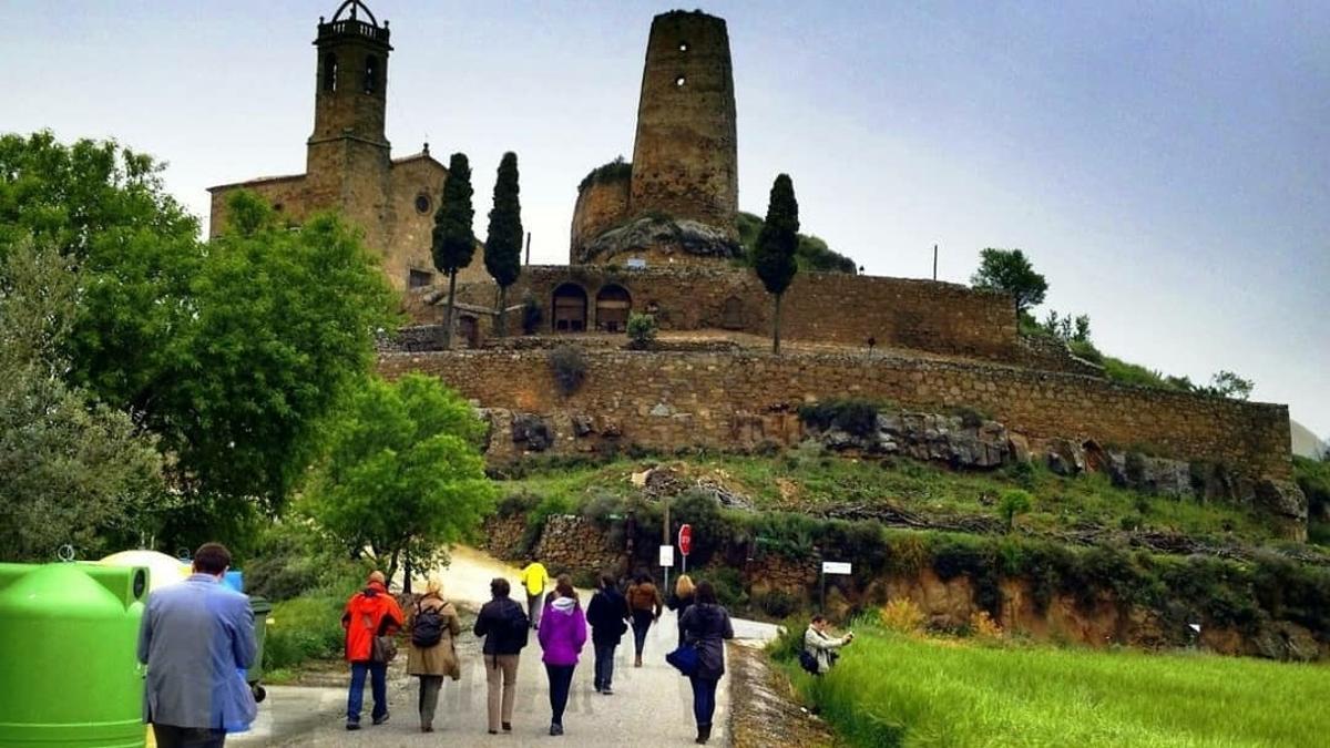 Visitants al castell de Lloberola