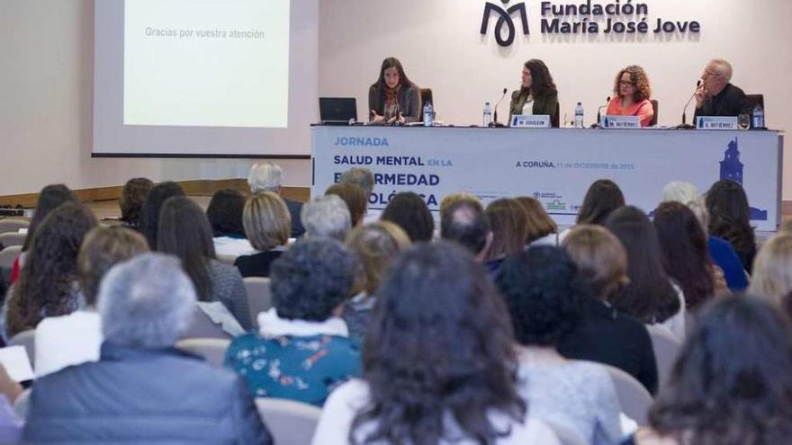 El apoyo psicológico a pacientes con cáncer, a debate en la Fundación María José Jove