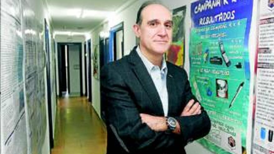 Manuel Vaquero  DIRECTOR GENERAL DE PREVENCION Y PROTECCION AMBIENTAL : &quot;Ya ha comenzado la campaña de vacunación contra la gripe&quot;
